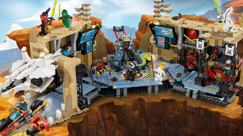 70596 Caos en la cueva del Samurái X LEGO® NINJAGO®