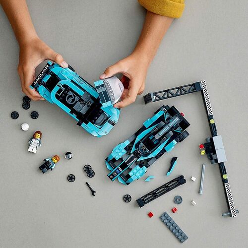 76898 Formula E Panasonic Jaguar Racing GEN2 car & Jaguar I-PACE eTROPHY LEGO® Speed Champions
