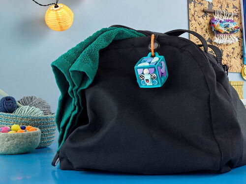 41928 Bag Tag Narwhal LEGO® DOTS?
