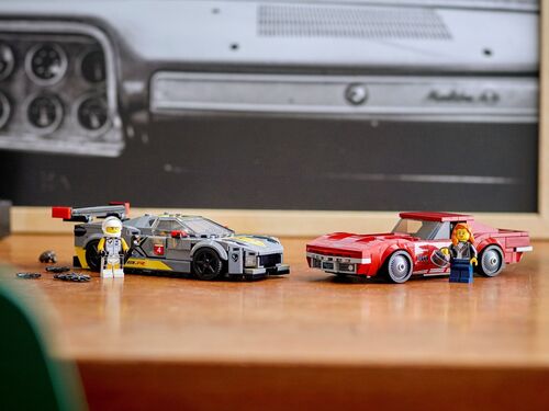 LEGO SPEED CHAMPION - CORVETTE C8.R Y 1968 CORVETTE