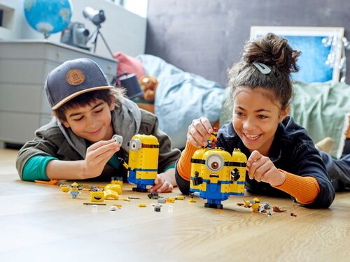 75551 Brick-built Minions and their Lair LEGO ® Minions