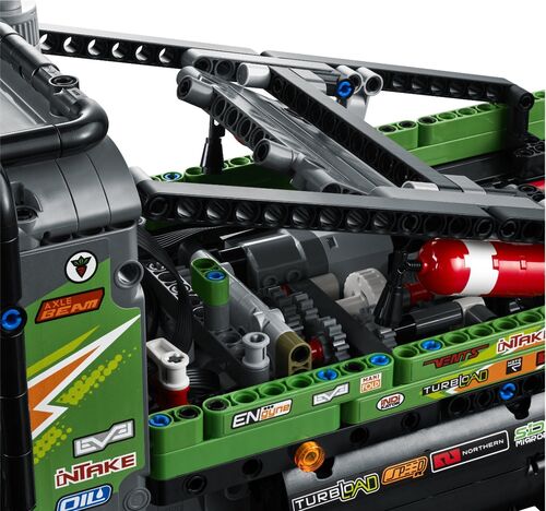 Lego Technic - 4x4 Mercedes-Benz Zetros Trial Truck