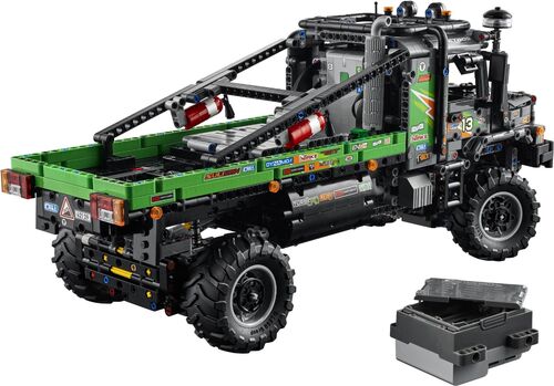 Lego Technic - 4x4 Mercedes-Benz Zetros Trial Truck