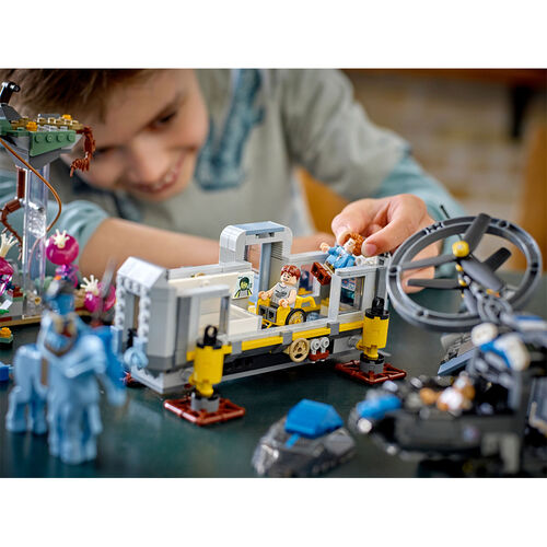 Lego Avatar Montañas Flotantes: Sector 26 y Samson de la RDA