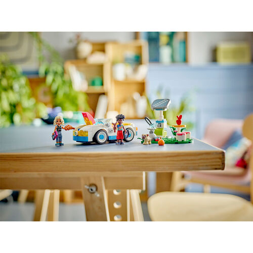 LEGO FRIENDS - COCHE ELÉCTRICO Y CARGADOR
