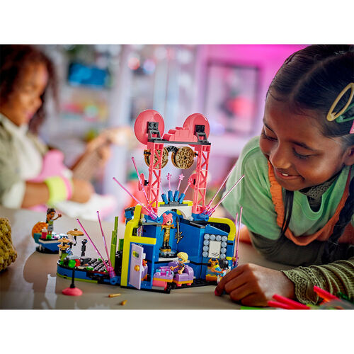 LEGO FRIENDS - ESPECTÁCULO DE TALENTOS MUSICALES DE HEARTLAKE CITY