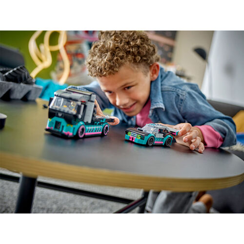 LEGO CITY - COCHE DE CARRERAS Y CAMIÓN DE TRANSPORTE