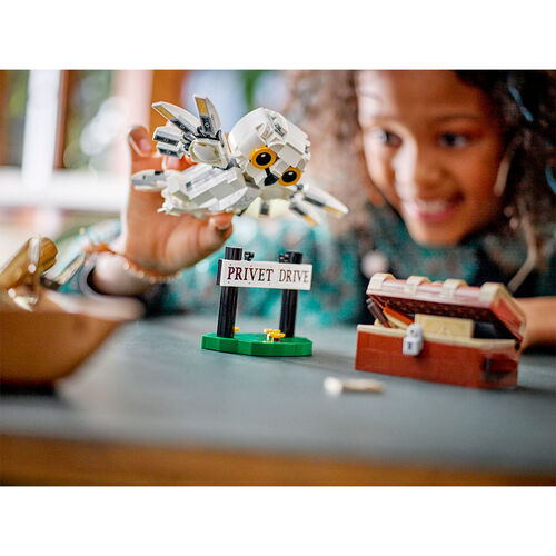 LEGO HARRY POTTER - HEDWIG EN EL NÚMERO 4 DE LA CALLE PRIVET