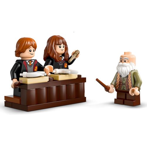 LEGO HARRY POTTER - CLASE DE ENCANTAMIENTOS