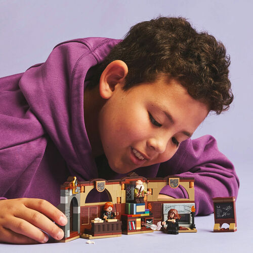 LEGO HARRY POTTER - CLASE DE ENCANTAMIENTOS