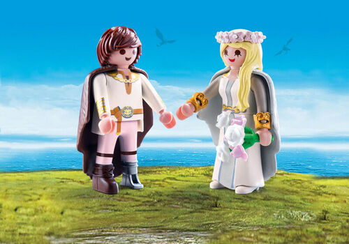 PLAYMOBIL - DRAGONS: ASTRID E HIPO CON ROPA DE BODA