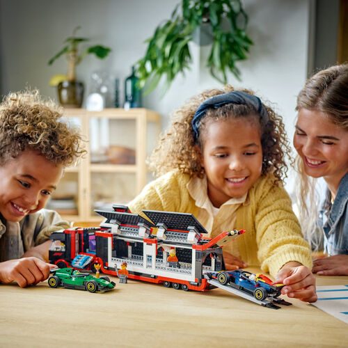 LEGO CITY - CAMIÓN DE F1 CON COCHES DE F1 RB20 Y AMR24