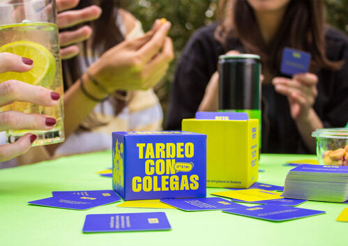 HELLO FUN - JUEGO DE PREGUNTAS TARDEO CON COLEGAS