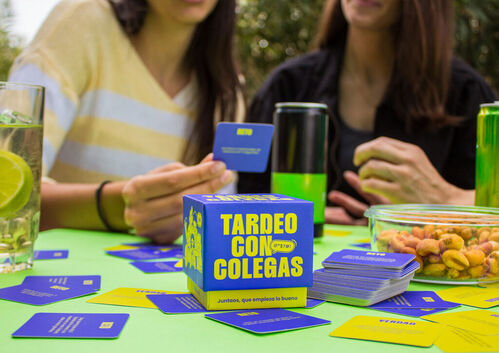 HELLO FUN - JUEGO DE PREGUNTAS TARDEO CON COLEGAS