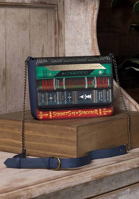 FUNKO LOUNGEFLY ANIMALES FANTÁSTICOS - BOLSO LIBROS MÁGICOS